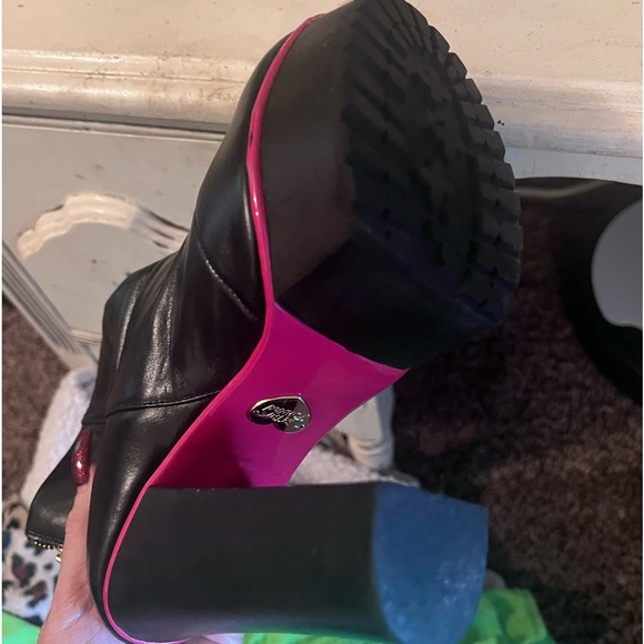 Betsey Johnson Shoes - Super cute Betsey Johnson booties leather